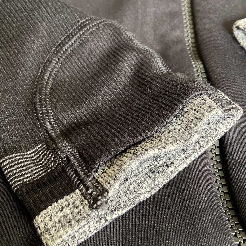 NWOT - Athleta Women’s Turtle Neck Jacket - Picture 4 of 7